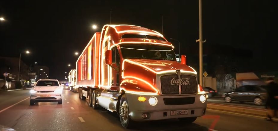 image-COCA COLA CARAVAN | NEW YEAR 2023
